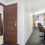 شقة Two-level With Air Conditioning And Workspace Close To The Center By Renters *