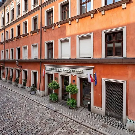 Two-level With Air Conditioning And Workspace Close To The Center By Renters Apartment Poznan