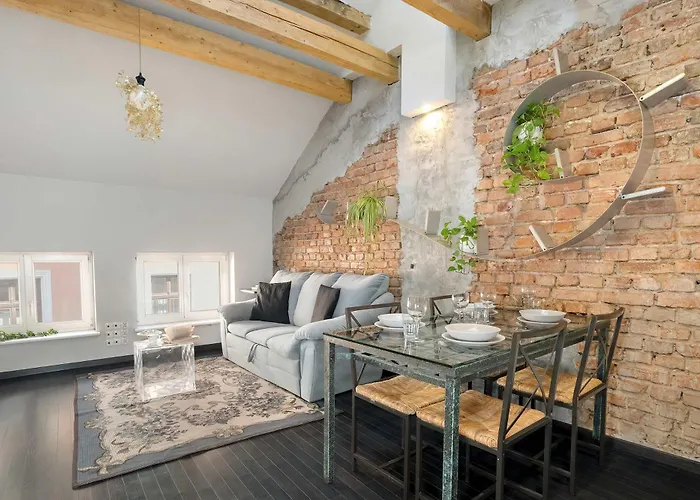 Apartment Two-level With Air Conditioning And Workspace Close To The Center By Renters *